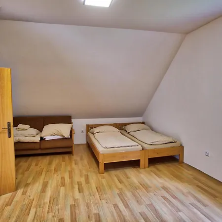 Babí Lom *